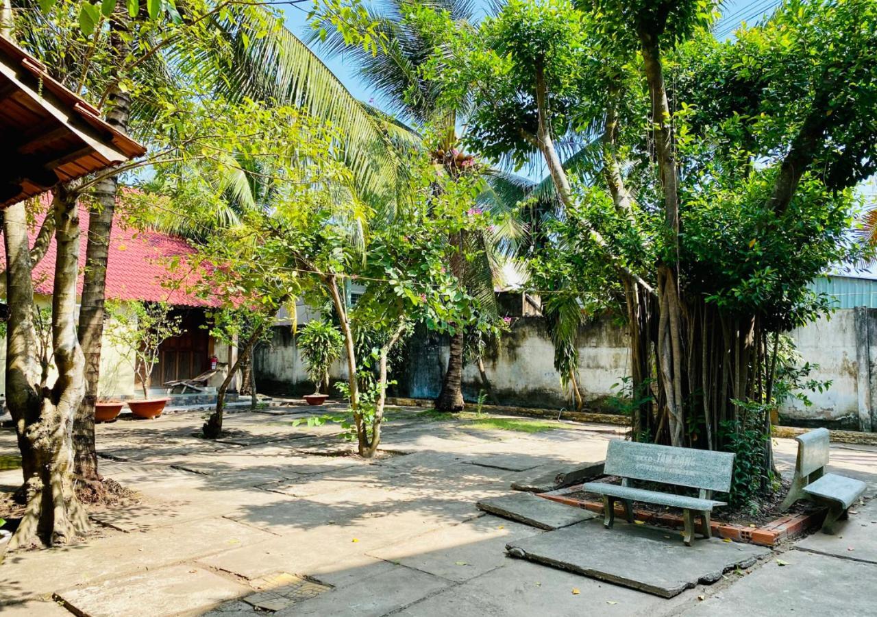 Khach San Sao Mai Hotel Ben Tre Eksteriør billede